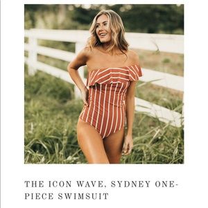 Albion Fit icon wave Sydney one piece swimsuit